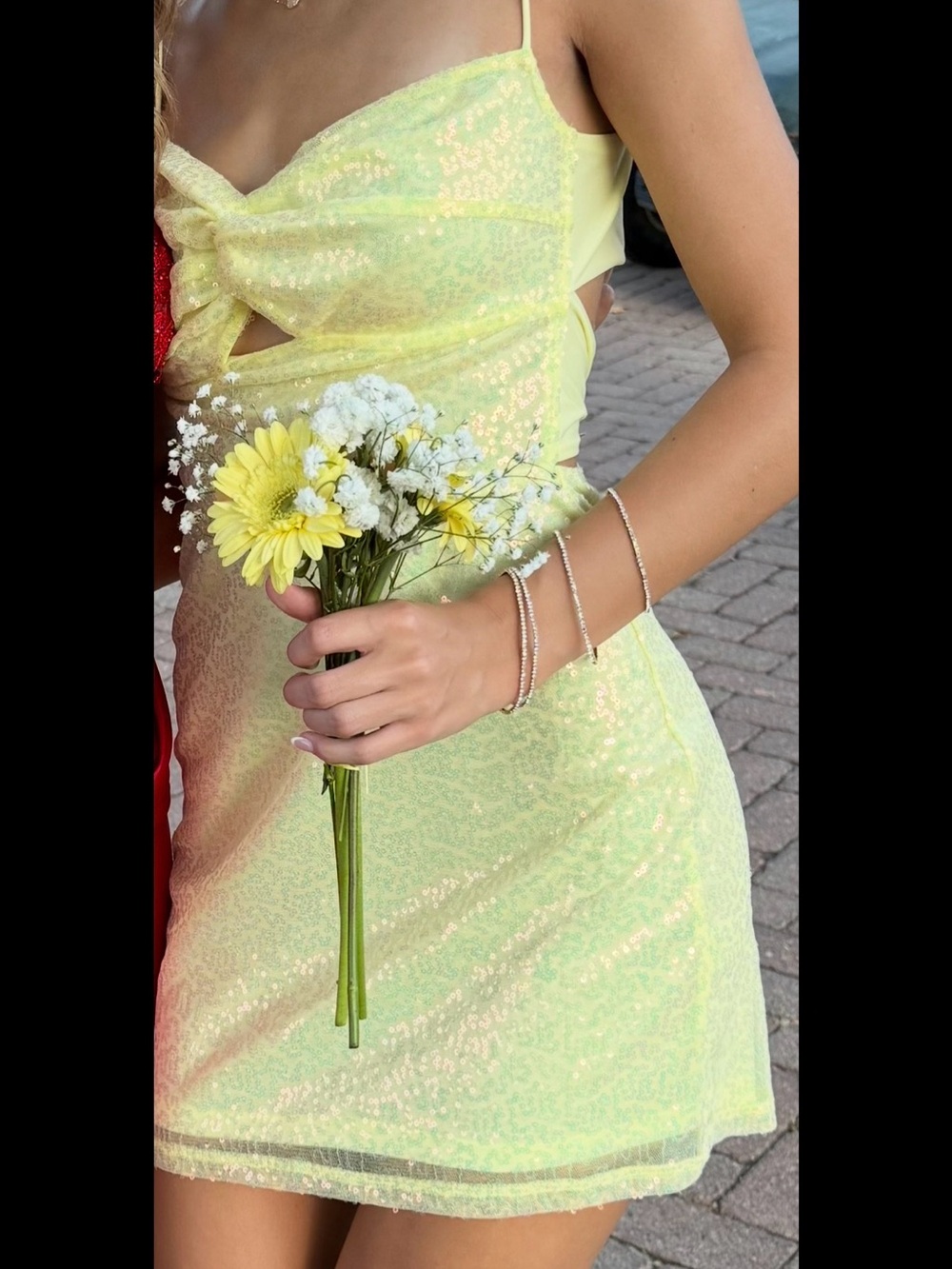 Lucy in the Sky Yellow/ Iridescent Sequin Homecoming Mini Dress size S - Picture 4 of 5